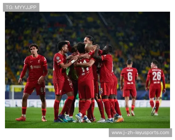 利物浦门前混战由边路传中得到成效