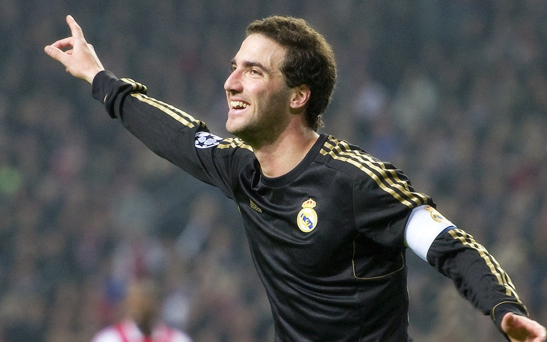 全球华人马拉松线上赛 选手在世界各地同步开跑上传轨迹